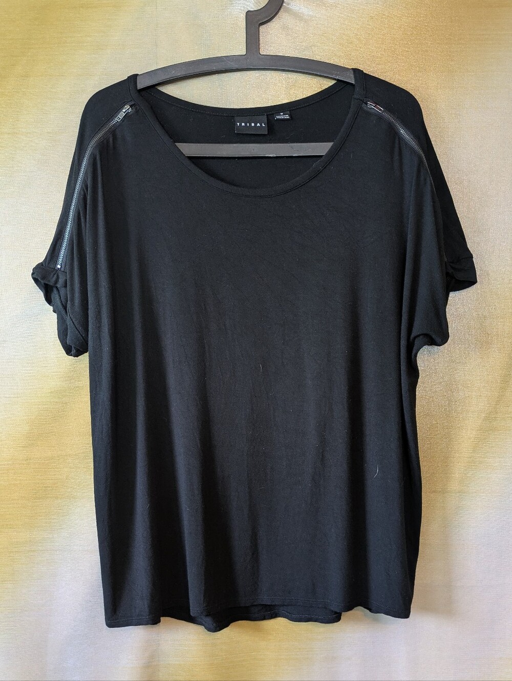 Tribal Black Zipper Short Sleeve Shirt Top Medium
